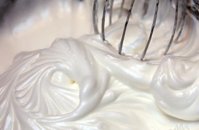 Evde pasta kreması nasıl yapılır: tarifler