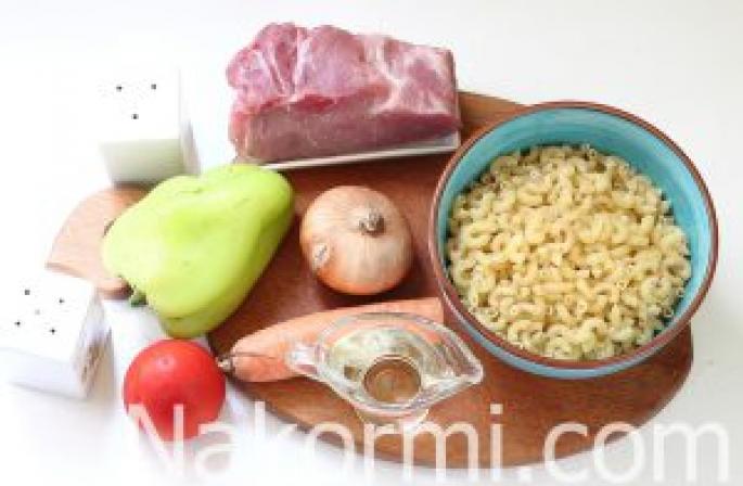 Paste cu carne de porc si legume Spaghete cu carne de porc