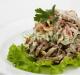 Salate mit Fleisch und Wurst Leckere Feiertagssalate mit Fleisch