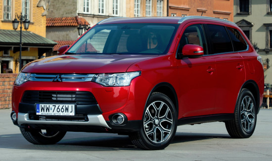 Specifikimet dhe specifikimet e Mitsubishi Outlander.Mitsubishi Outlander.